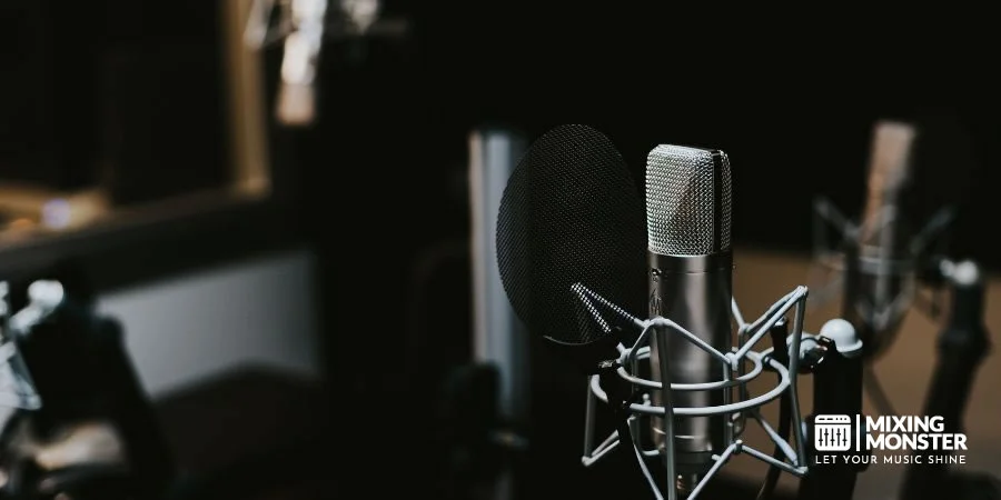 A Multi-Microphone Recording Session